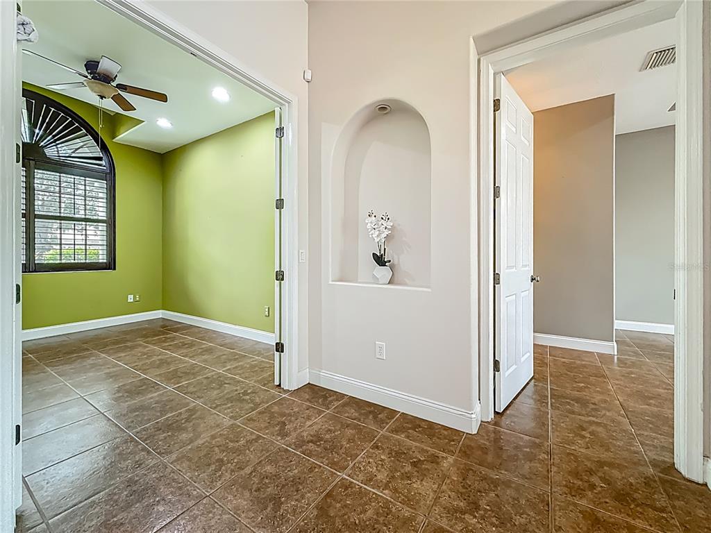 20626 Longleaf Pine Avenue Tampa, FL 33647 - Photo 6 of 86