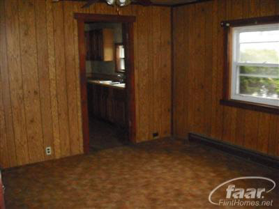 509 Spring Street Durand, MI 48429 - Photo 7 of 16 20110234-6.JPG