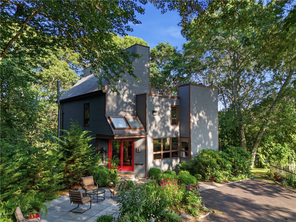 19 Littlebrook Road Westerly, RI 02891 - Photo 6 of 49 Gallery Image 6
