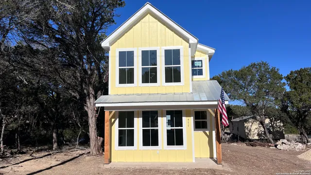 $224,700 | 477 Scenic Drive, Bandera, TX 78003