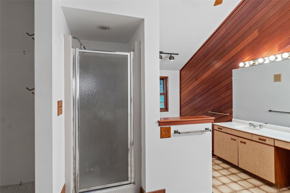 400 Meeker Road Vestal, NY 13850 - Photo 19 of 47 Gallery Image 19