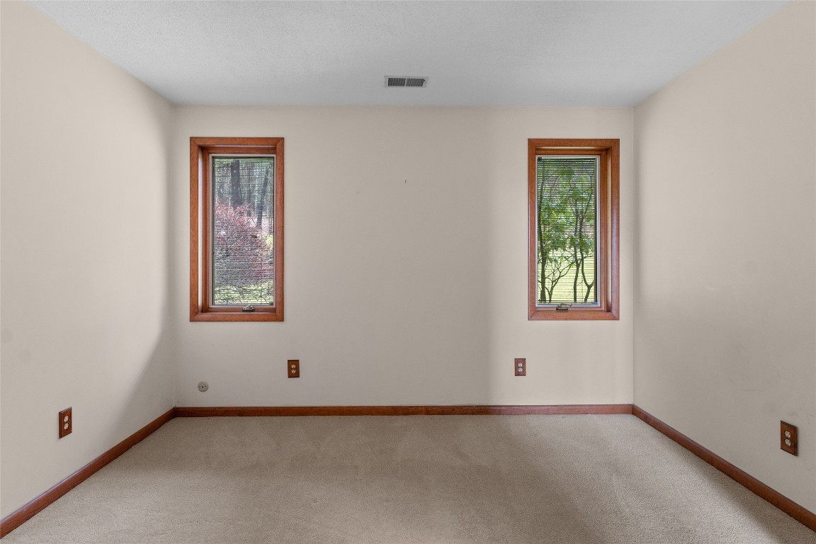 400 Meeker Road Vestal, NY 13850 - Photo 23 of 47 Gallery Image 23