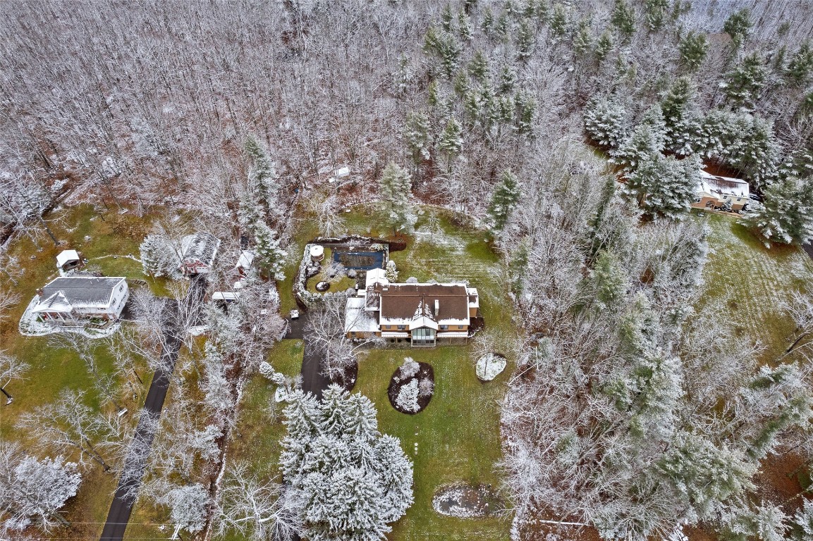 400 Meeker Road Vestal, NY 13850 - Photo 5 of 47 Gallery Image 5