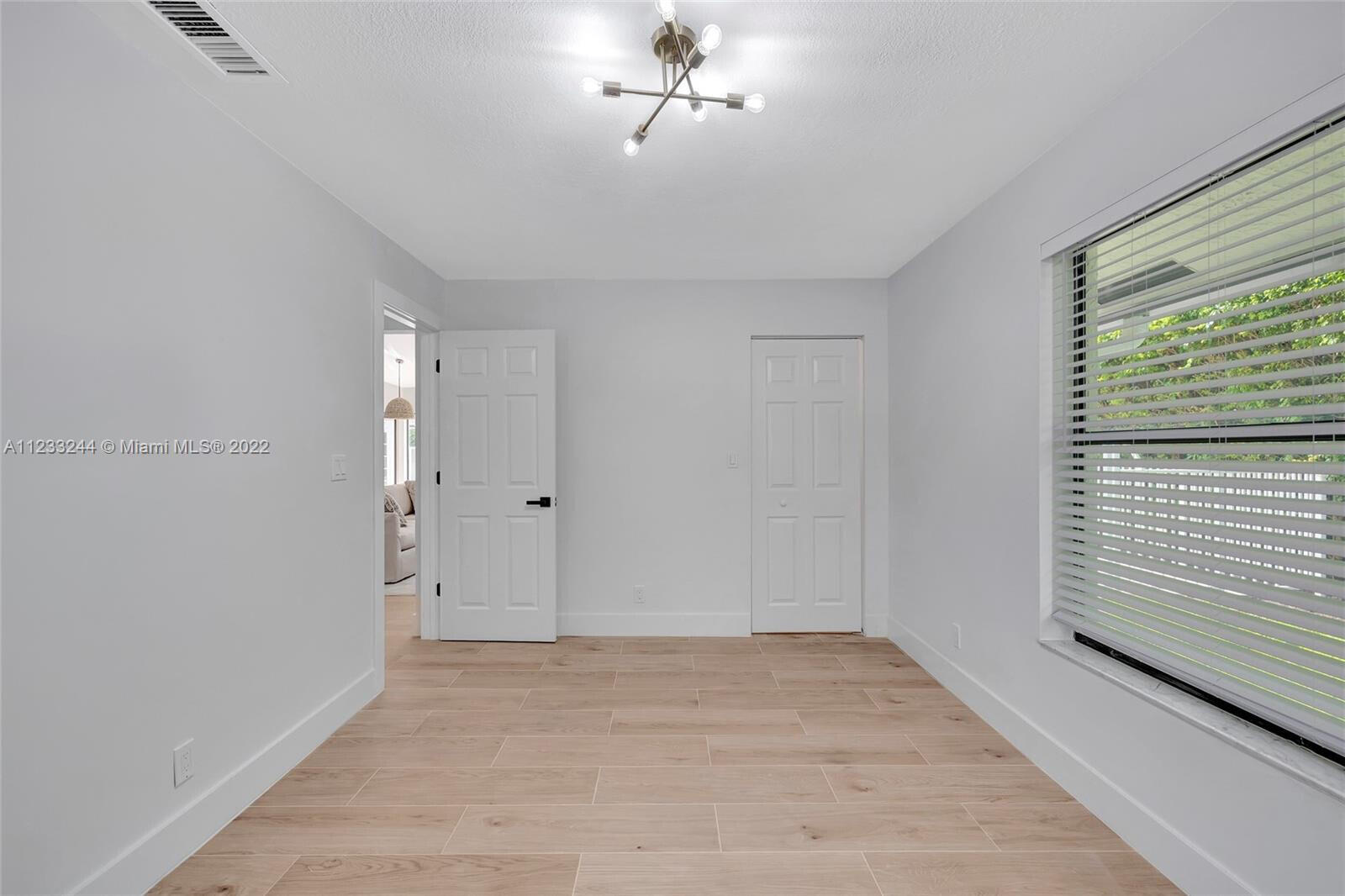 2824 Northwest 28th Street Boca Raton, FL 33434 - Photo 13 of 30 20221012211241455303000000-o