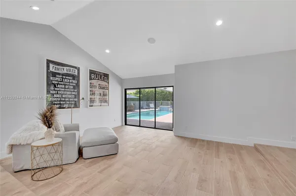 $1,525,000 | 2824 Northwest 28th Street, Boca Raton, FL 33434