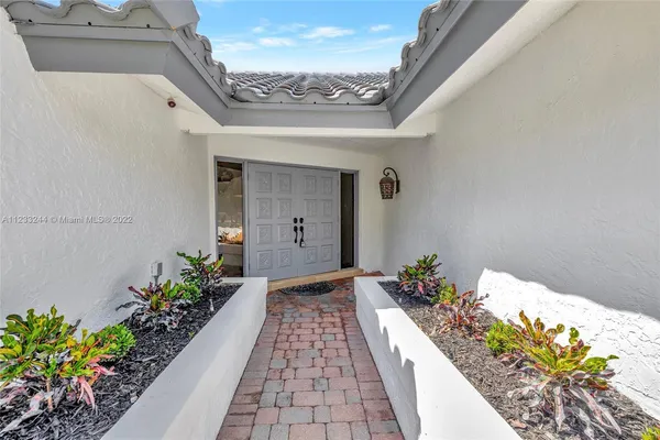 $1,525,000 | 2824 Northwest 28th Street, Boca Raton, FL 33434