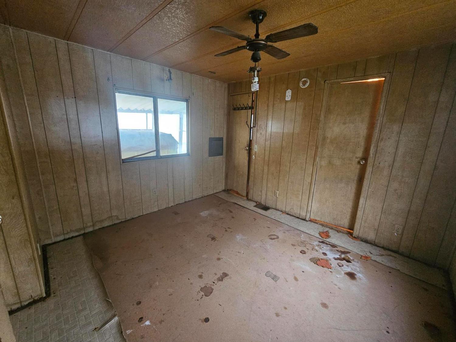 11705 Parey Avenue, Unit 16 Red Bluff, CA 96080 - Photo 10 of 12