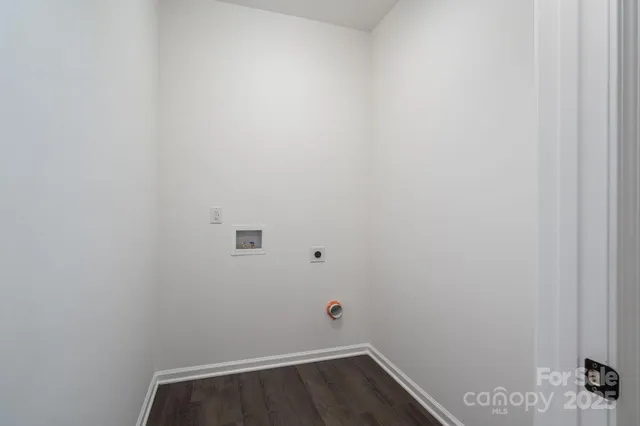 a view of a room with an empty space