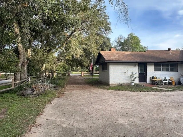 $2,750 | 229 University Drive, Prairie View, TX 77445
