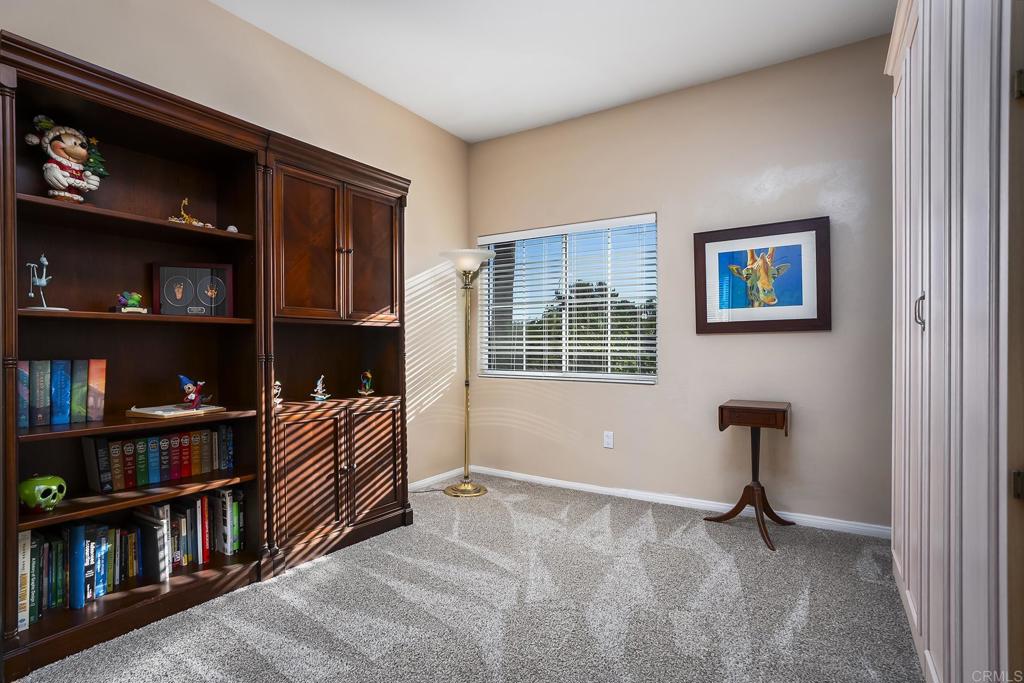 302 Alpine Trail Road Alpine, CA 91901 - Photo 21 of 67 BUILT-IN MURPHY BED