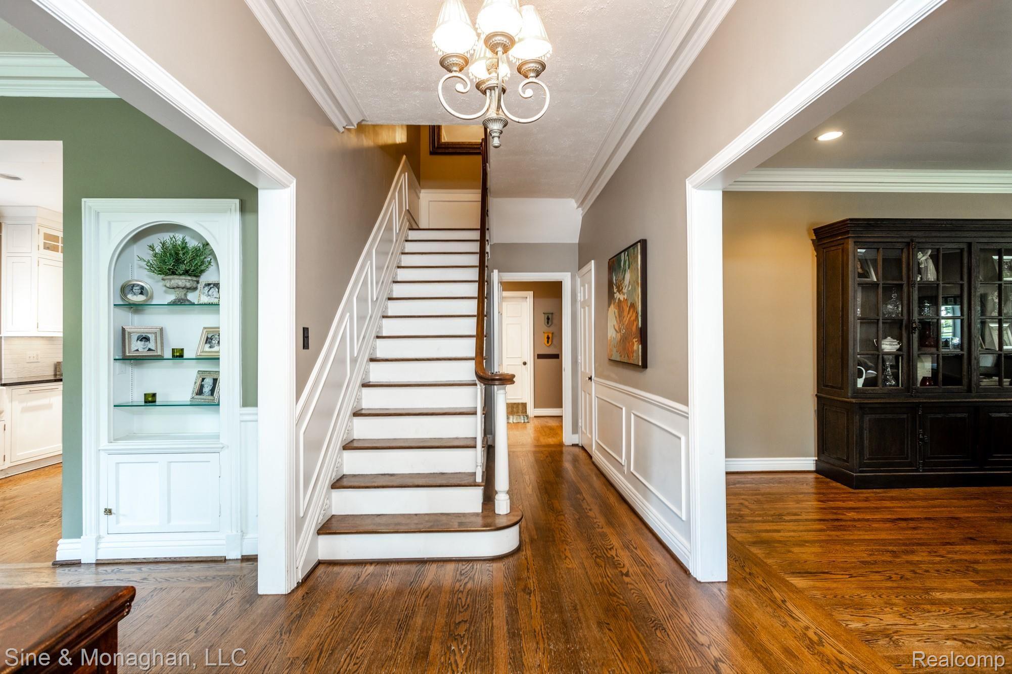 594 Rivard Boulevard Grosse Pointe, MI 48230 - Photo 27 of 79 594 Rivard S014.jpg
