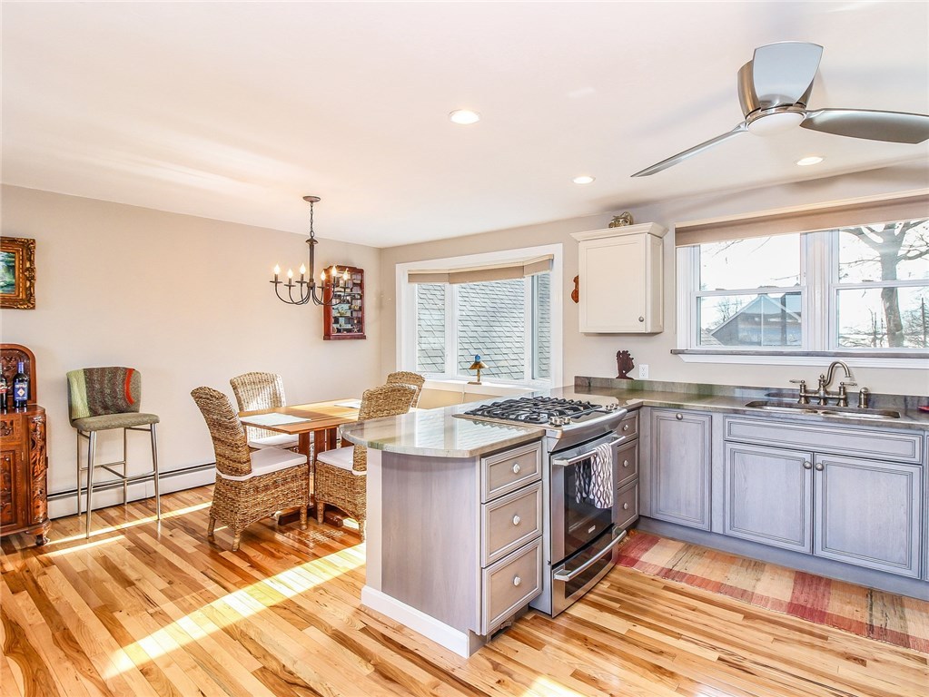 11 Narrows Road Narragansett, RI 02882 - Photo 8 of 40 Gallery Image 8