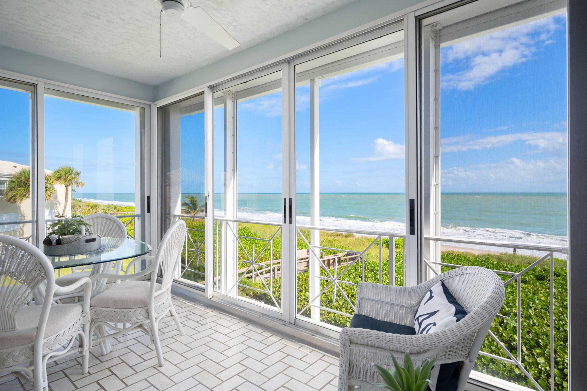 1150 Reef Road, Unit B28 Vero Beach, FL 32963 - Photo 4 of 32 17-web-or-mls-1150 Reef Rd #B28-17
