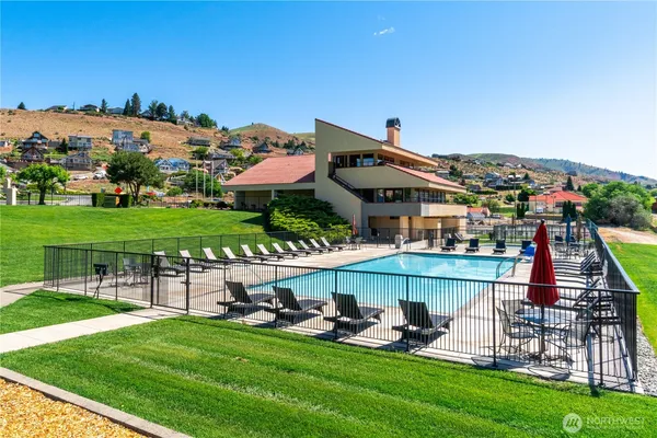 $479,000 | 100 Lake Chelan Shores Drive, Unit 185, Chelan, WA 98816