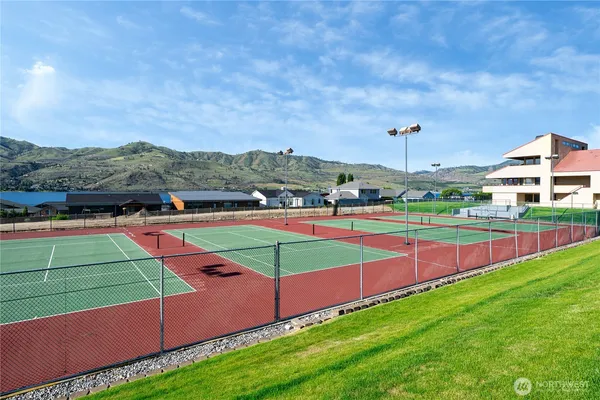 $479,000 | 100 Lake Chelan Shores Drive, Unit 185, Chelan, WA 98816