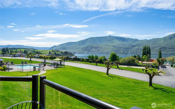 $479,000 | 100 Lake Chelan Shores Drive, Unit 185, Chelan, WA 98816