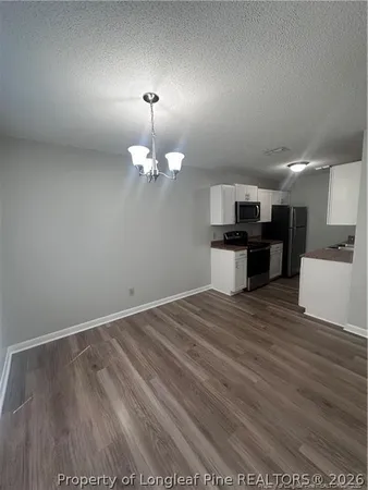 $1,075 | 642 Mosswood Lane, Fayetteville, NC 28311