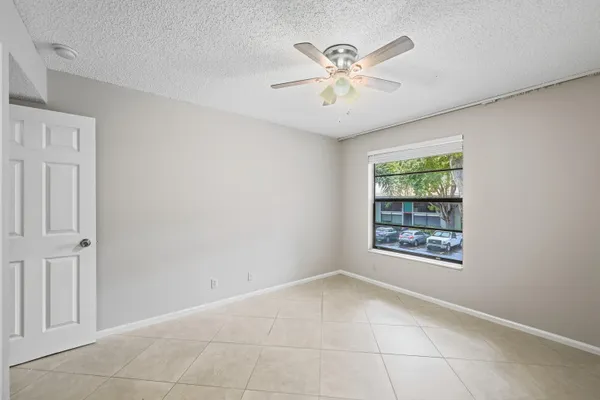 $2,000 | 9875 Pineapple Tree Drive, Unit 205, Boynton Beach, FL 33436