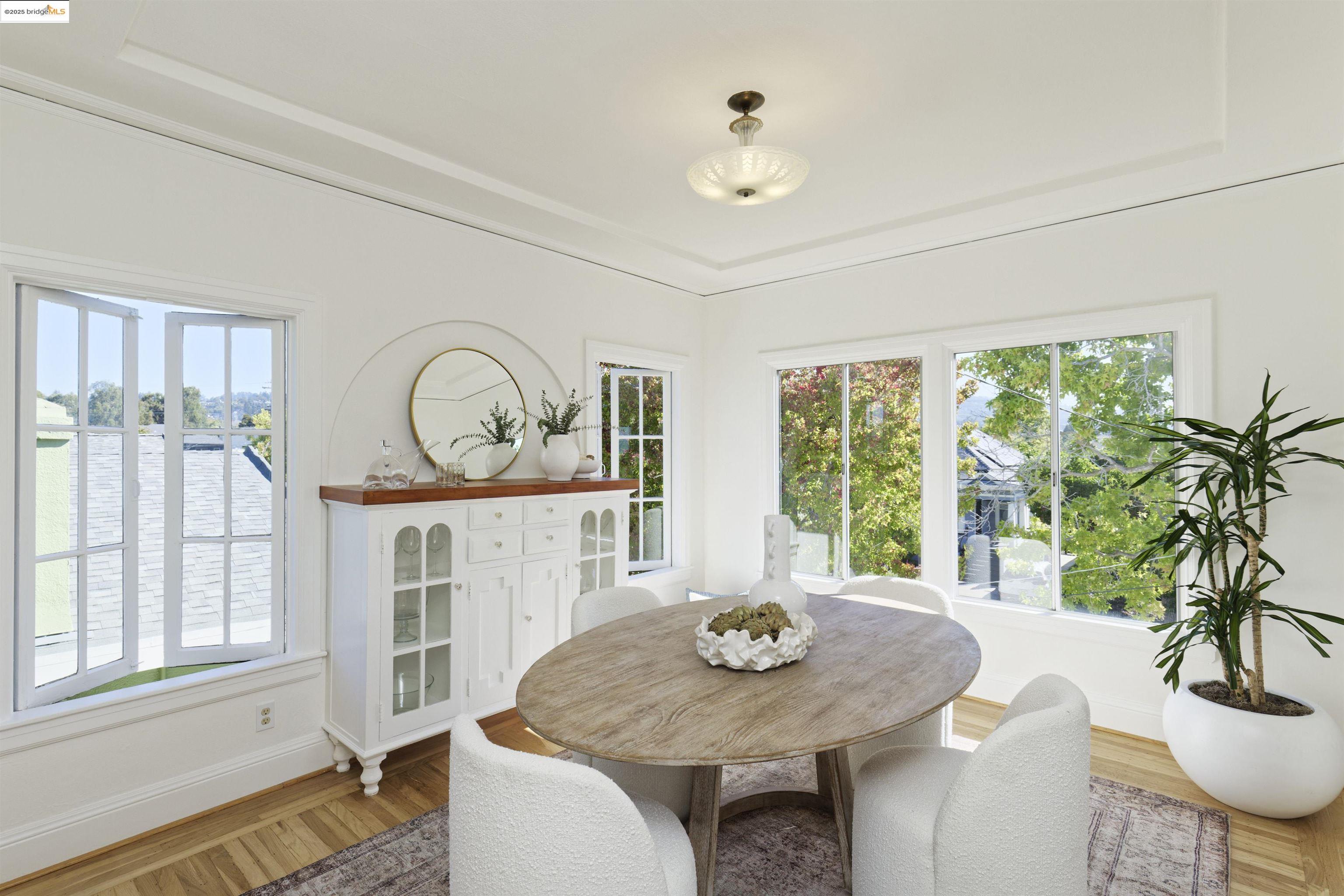 3945 Randolph Avenue, Unit 2 Oakland, CA 94602 - Photo 8 of 43 a living room with furniture and a window