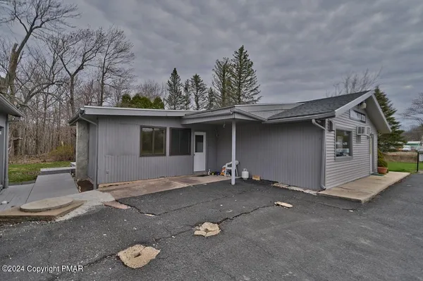 $399,900 | 113 Ward Avenue, Mount Pocono, PA 18344