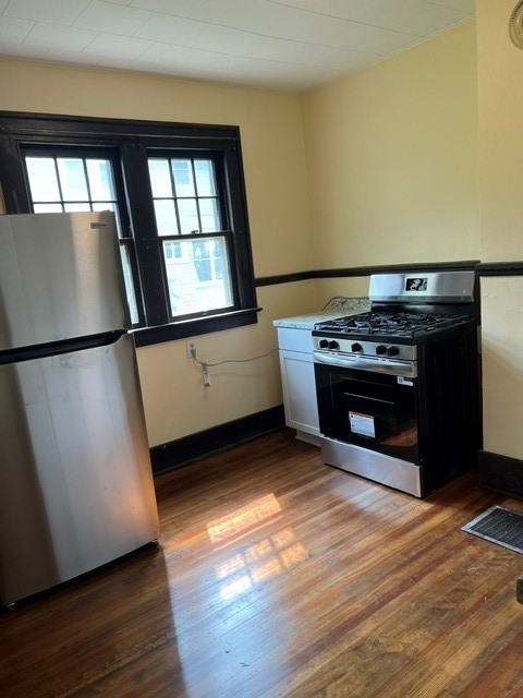 152 Congress Avenue Rochester, NY 14611 - Photo 5 of 18