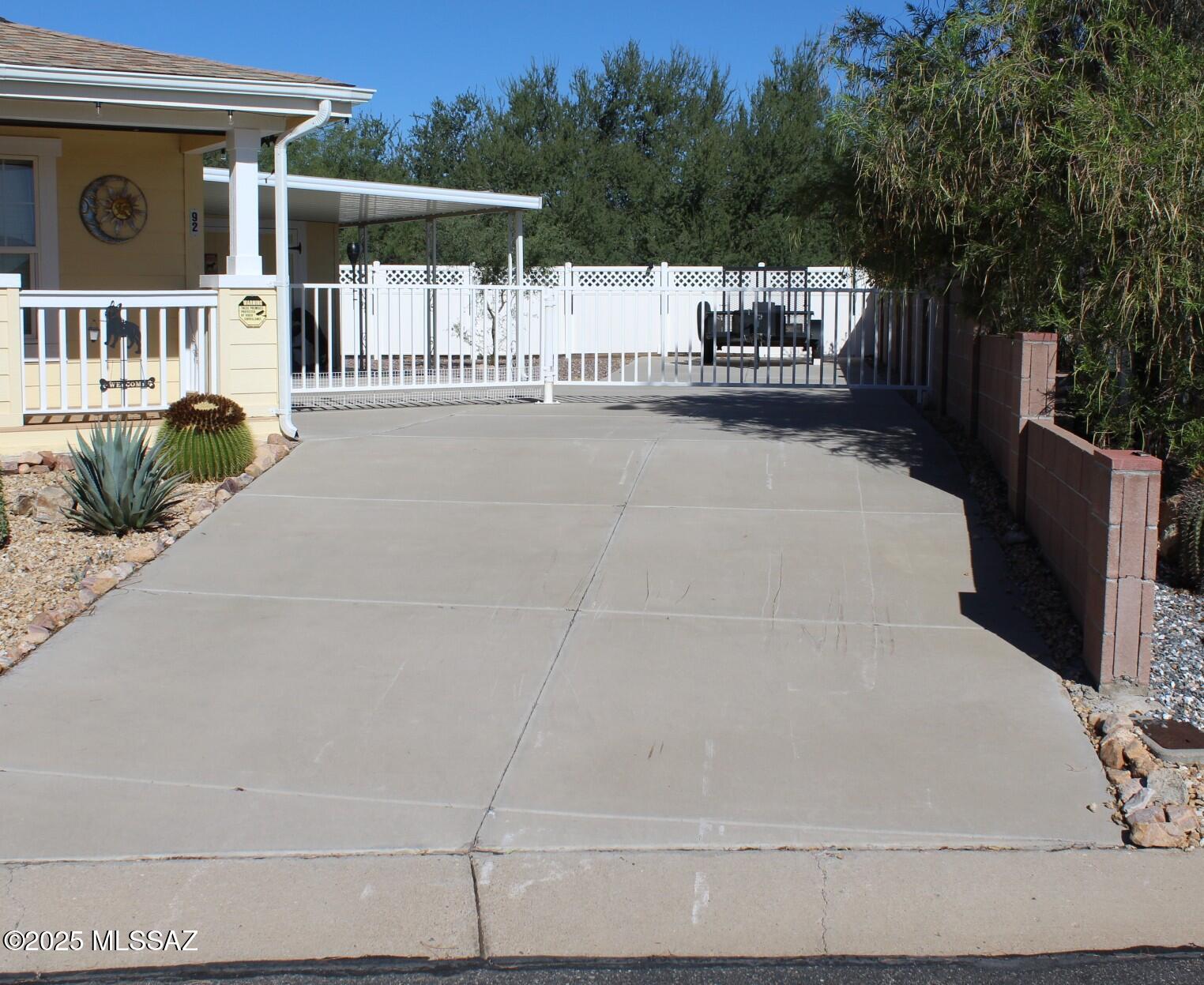 1030 Barrel Cactus Ridge, Unit 92 Benson, AZ 85602 - Photo 2 of 24