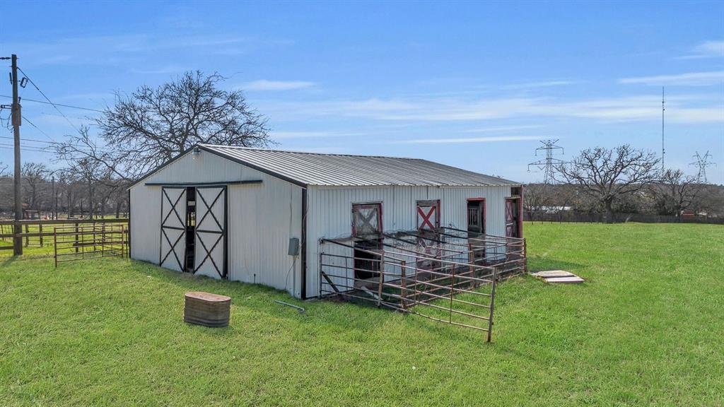 7004 Ledbetter Road Arlington, TX 76001 - Photo 38 of 40