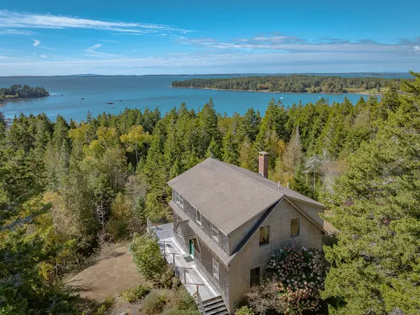 $1,000,000 | 290 Clark Point Road, Tremont, ME 04612