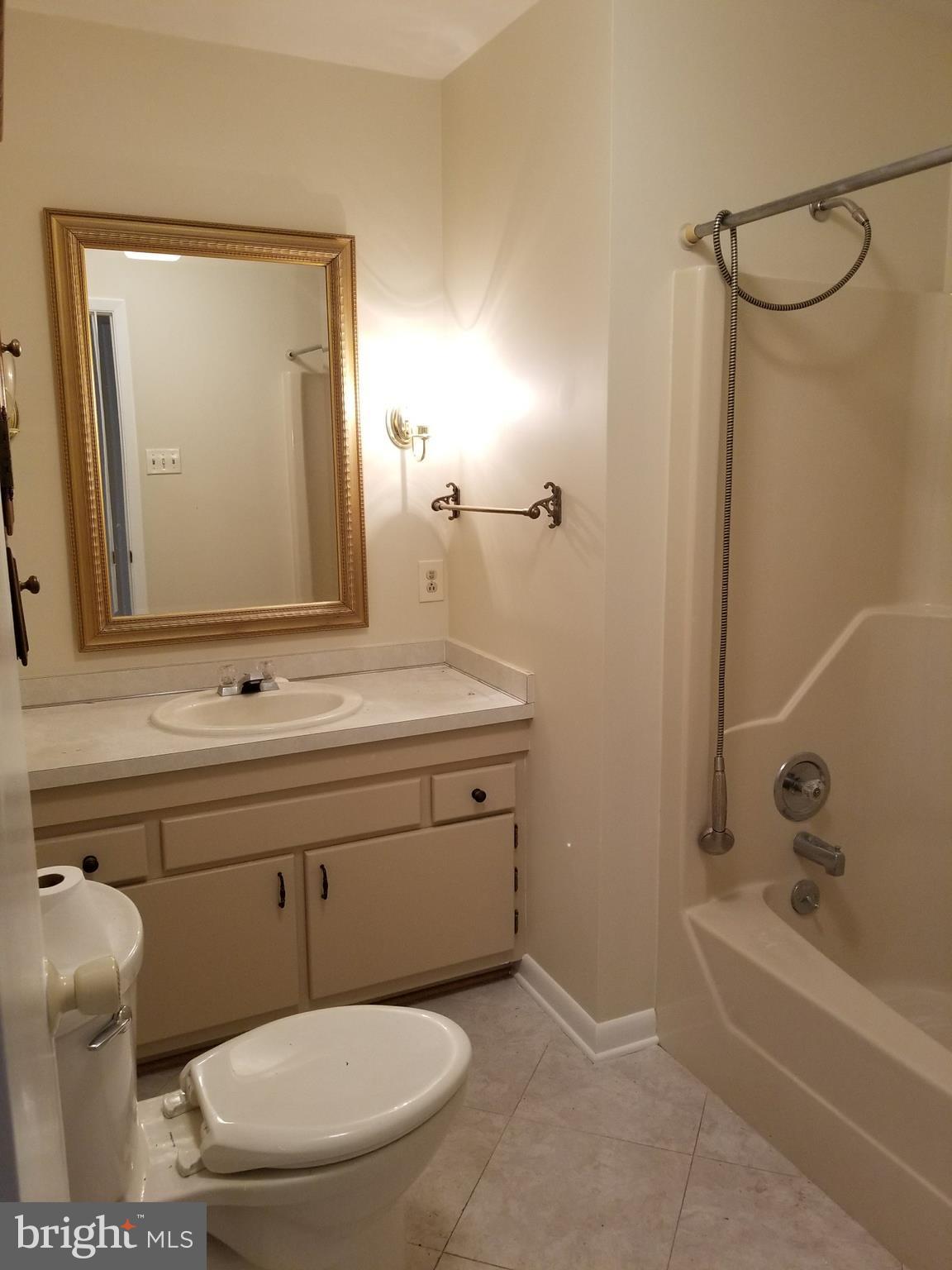 5920 Stephen Reid Road Huntingtown, MD 20639 - Photo 8 of 16 Hall Bath