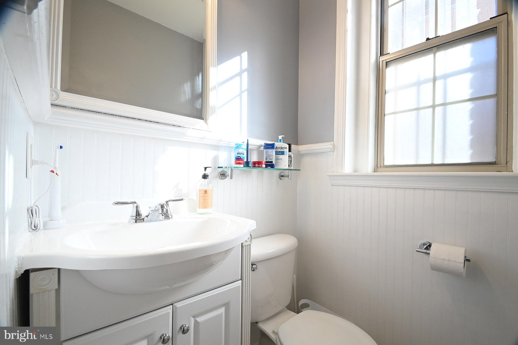 1401 Columbia Road Northwest, Unit 103 Washington, DC 20009 - Photo 14 of 28