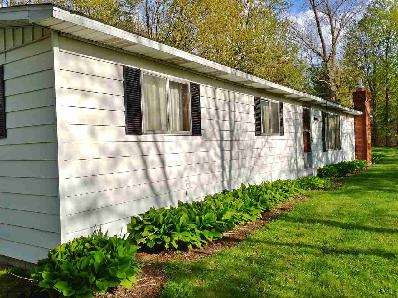 7215 South Graham Road St. Charles, MI 48655 - Photo 2 of 28