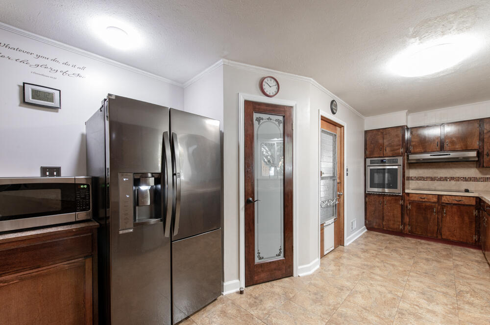 3215 Colonial Drive Aiken, SC 29801 - Photo 6 of 32 Refrigerator Stays!