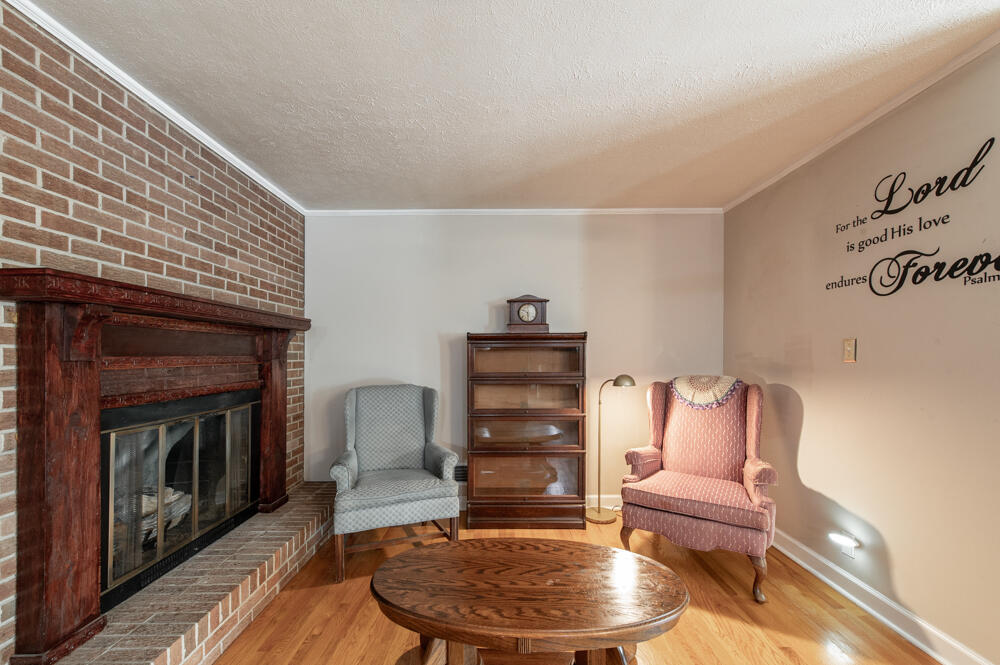 3215 Colonial Drive Aiken, SC 29801 - Photo 8 of 32 Sitting Area with Fireplace!