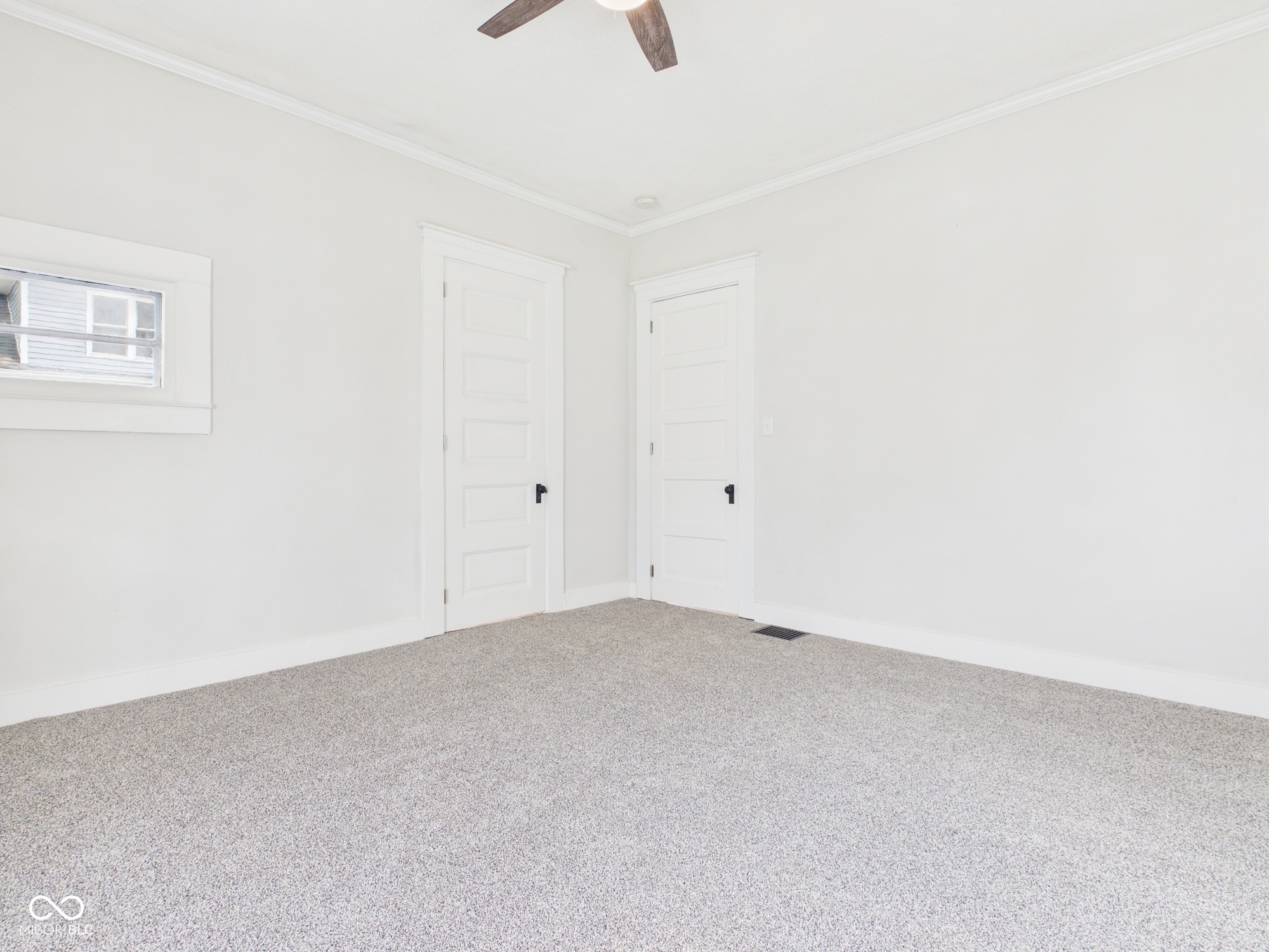 2420 Jackson Street Anderson, IN 46016 - Photo 12 of 31