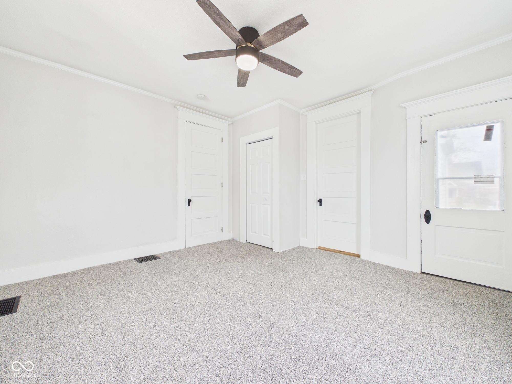 2420 Jackson Street Anderson, IN 46016 - Photo 15 of 31