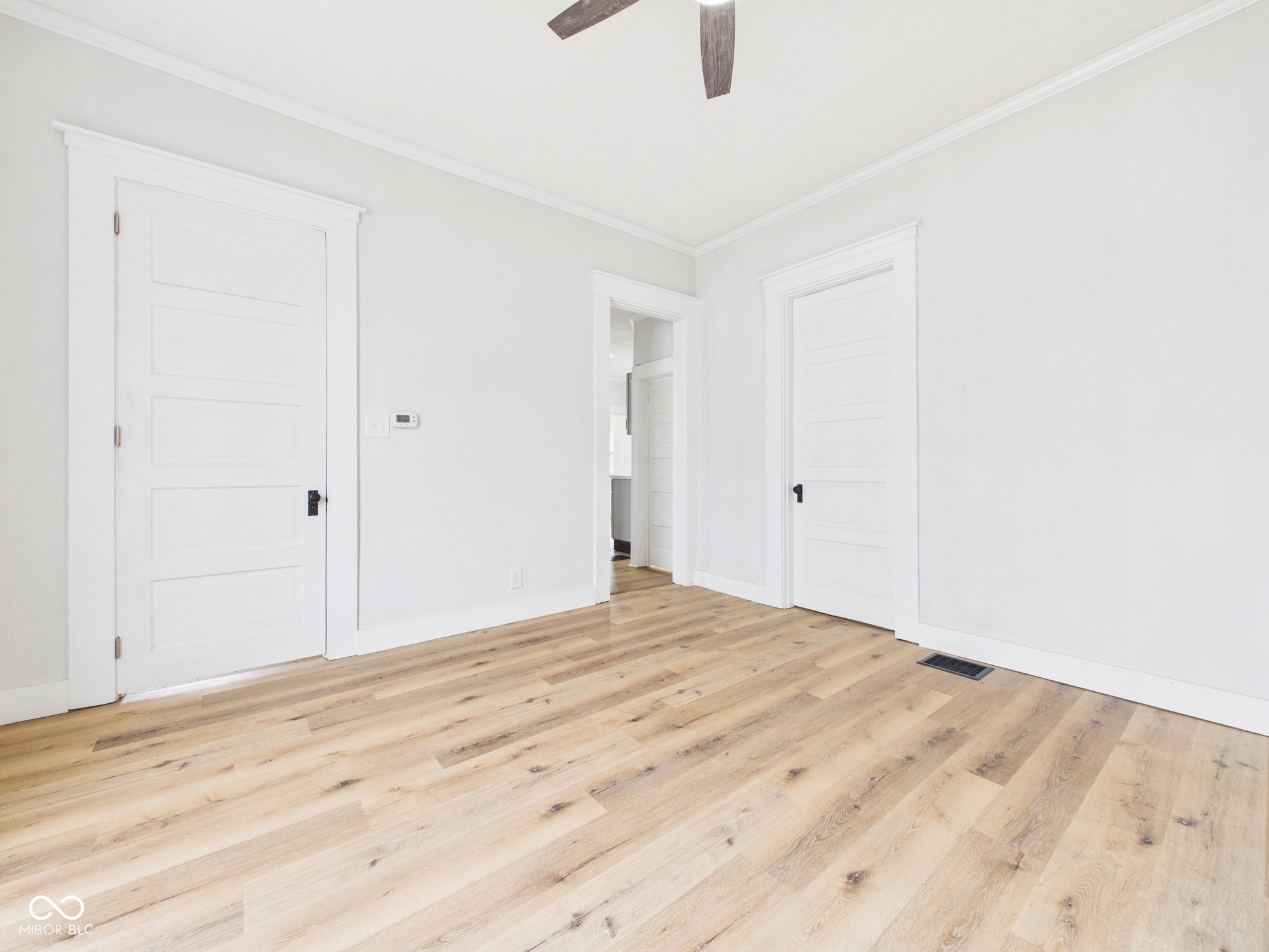 2420 Jackson Street Anderson, IN 46016 - Photo 7 of 31