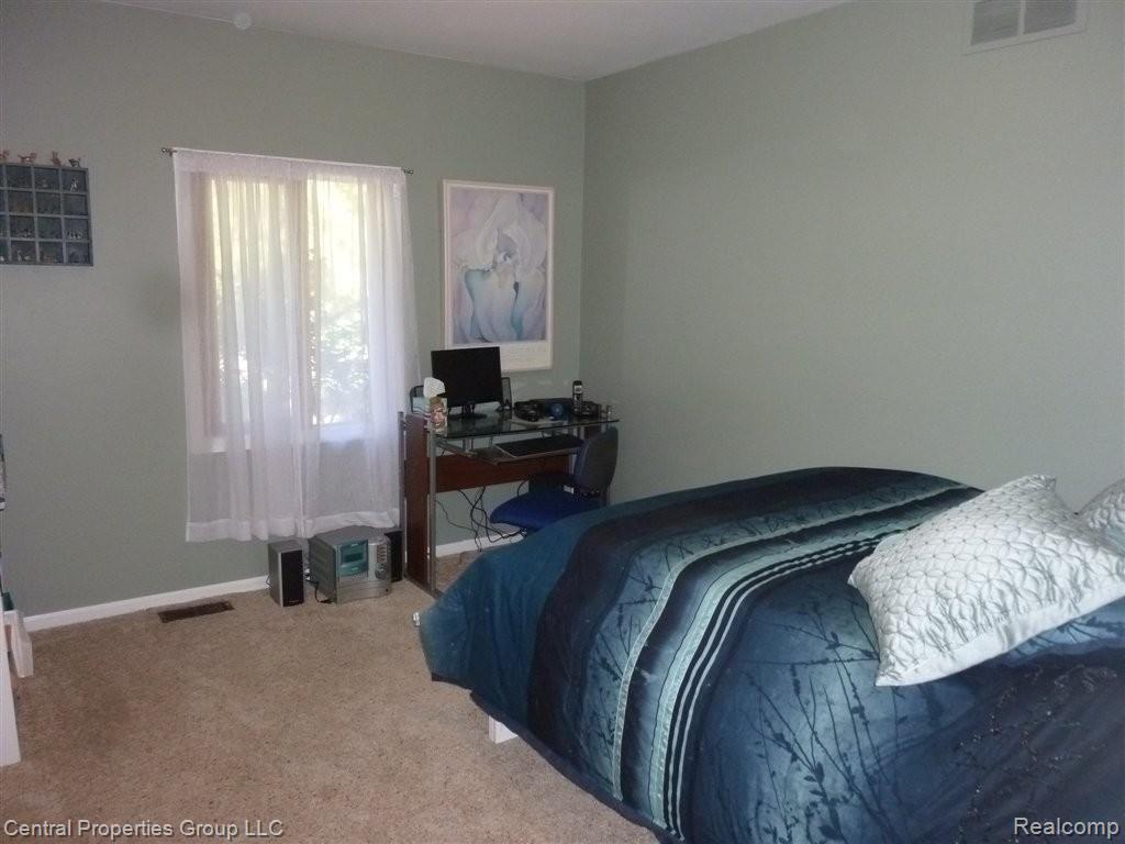 2845 Ripple Way White Lake, MI 48383 - Photo 13 of 29 Bedroom 2