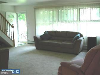 6 Larkspur Road Levittown, PA 19056 - Photo 4 of 6 Living Room