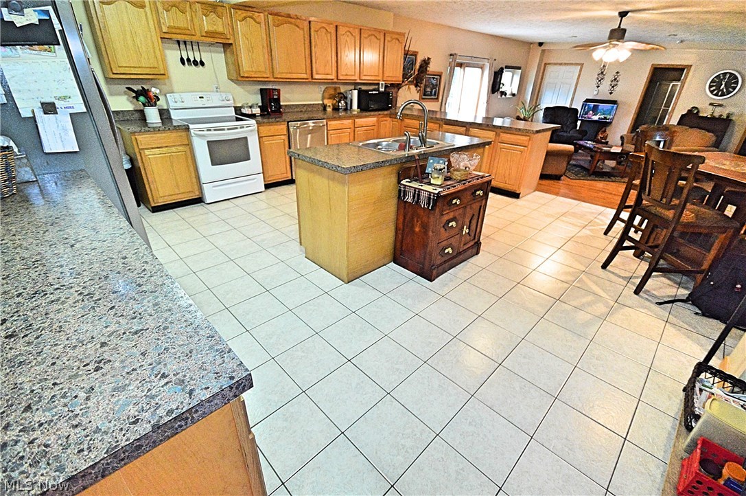 724 Clay Road Jefferson, OH 44047 - Photo 5 of 27 Gallery Image 5