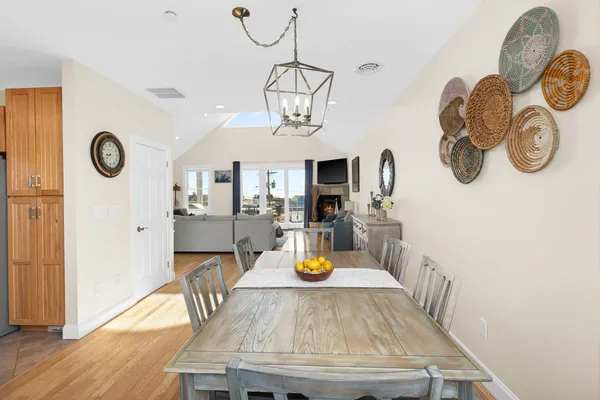 $1,350,000 | 5 A Ocean Boulevard, Unit 2, Hampton, NH 03842