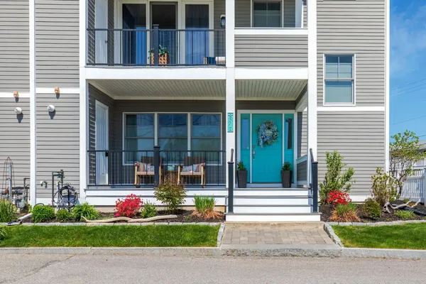 $1,350,000 | 5 A Ocean Boulevard, Unit 2, Hampton, NH 03842