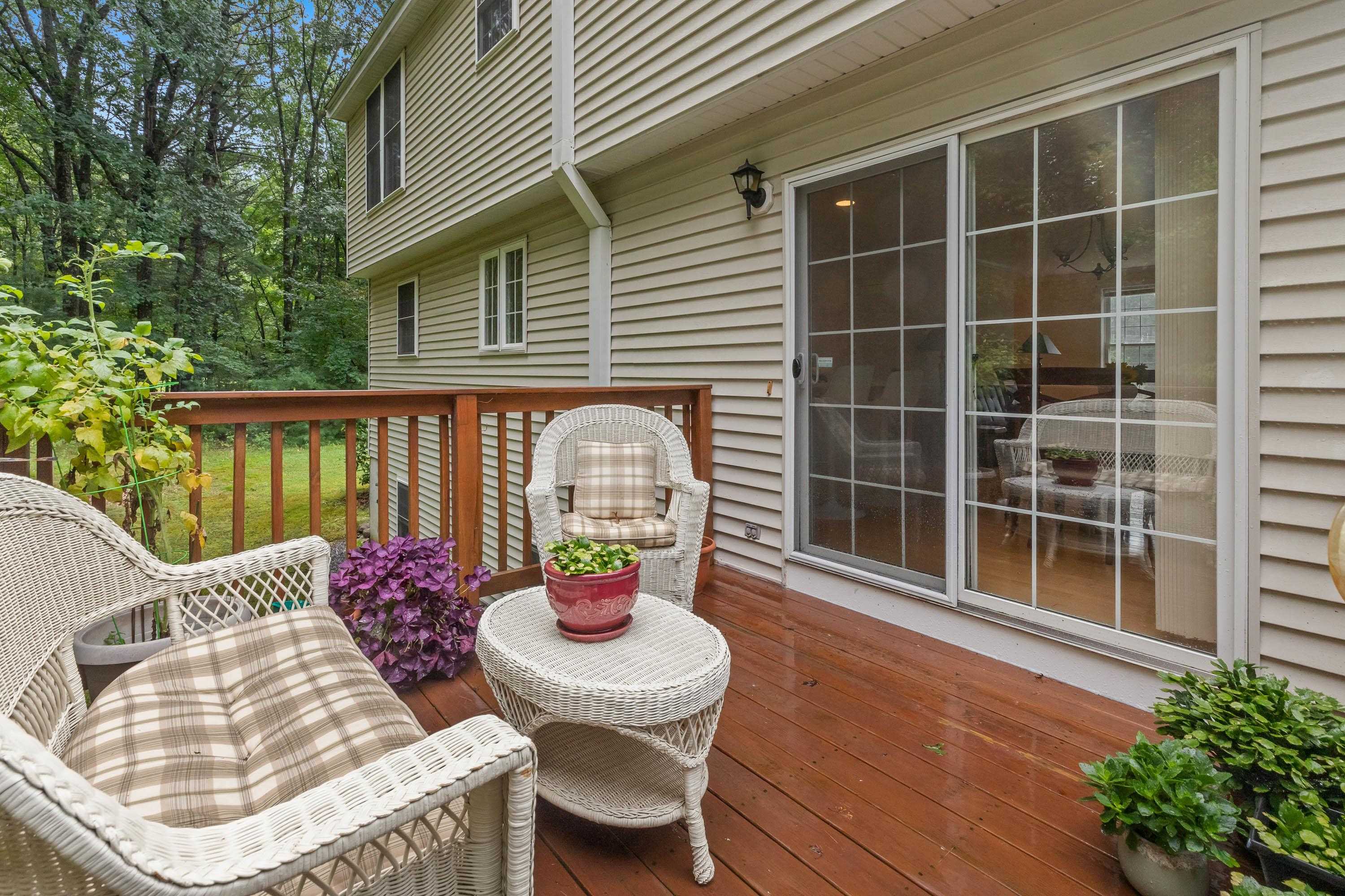 162 Londonderry Road Windham, NH 03087 - Photo 20 of 38