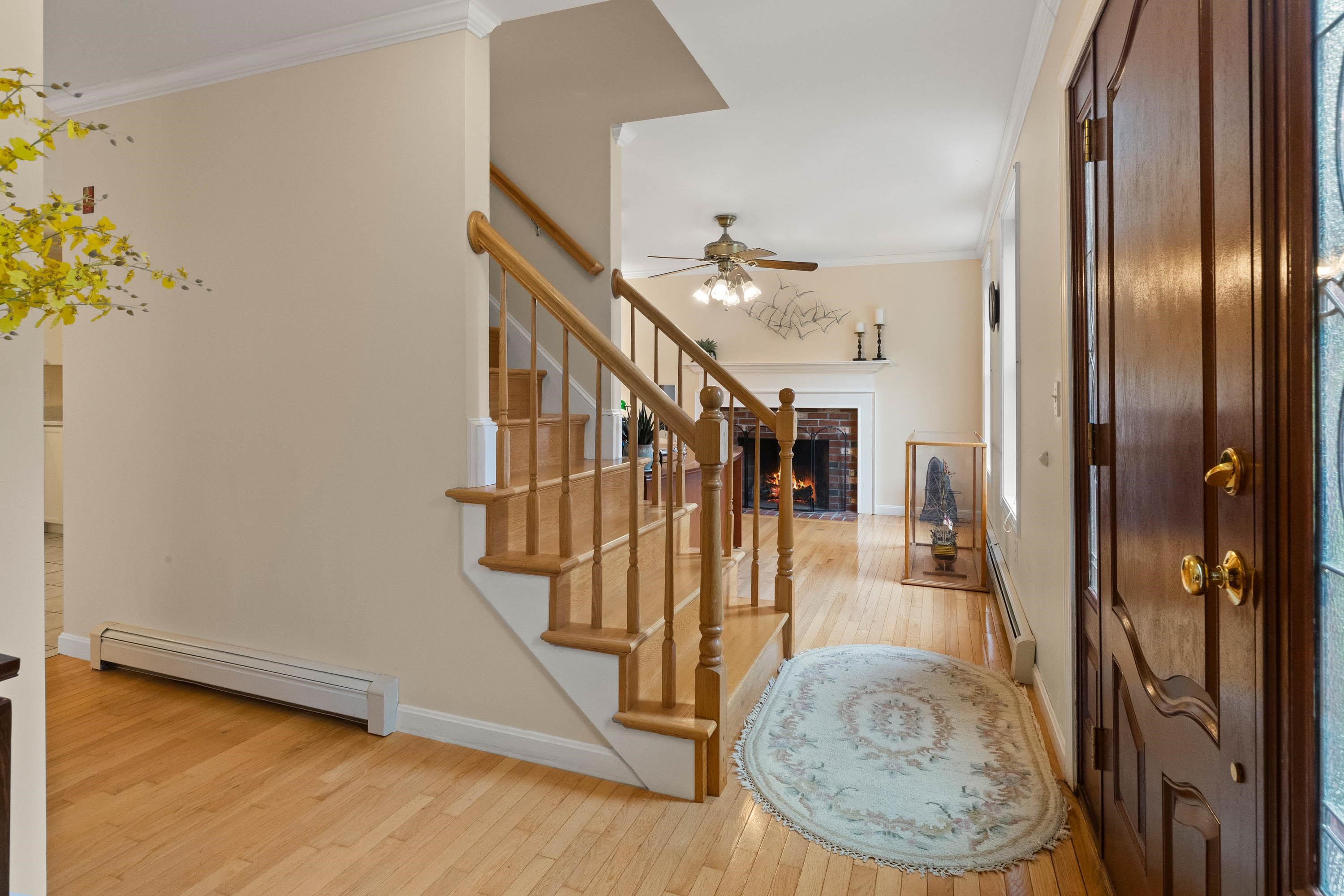 162 Londonderry Road Windham, NH 03087 - Photo 2 of 38