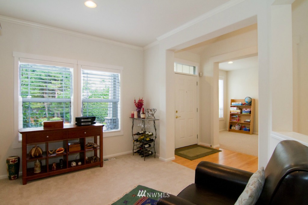 18625 173rd Way Southeast Renton, WA 98058 - Photo 6 of 15 Gallery Image 6