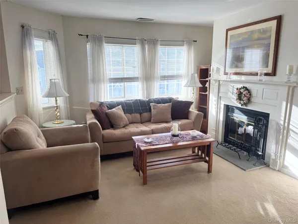 $435,000 | 23 Windle Park, Unit B, Tarrytown, NY 10591