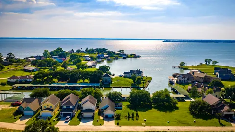 $485,000 | 185 Bayview Lane, Livingston, TX 77351