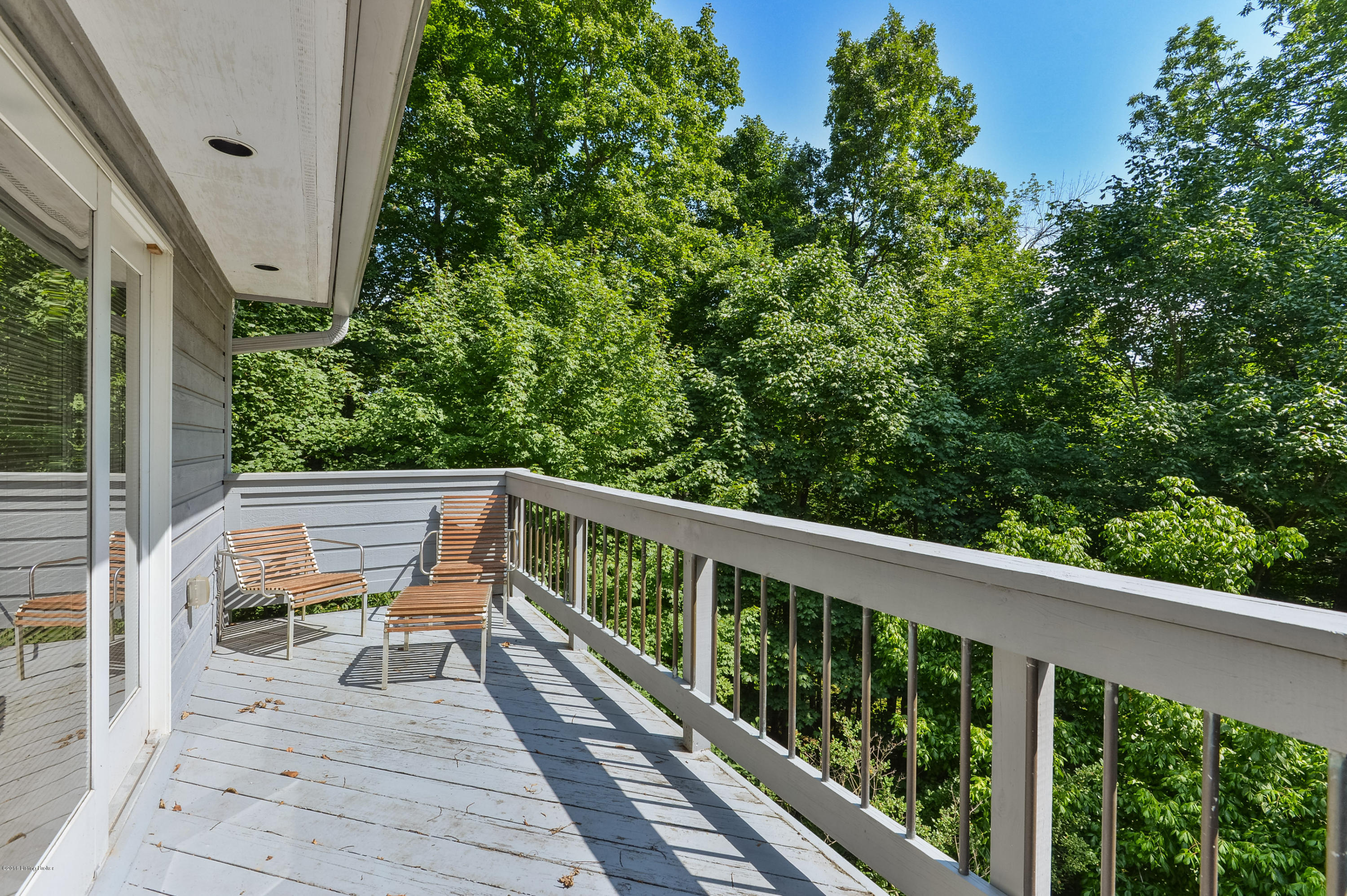 3116 Arden Road Glenview, KY 40222 - Photo 26 of 46 Grab a book and a glass of wine!