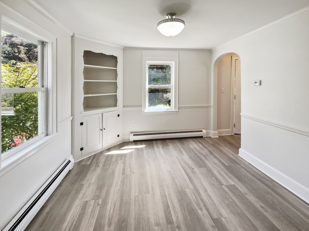 312 Linden Street Wellesley, MA 02481 - Photo 13 of 25