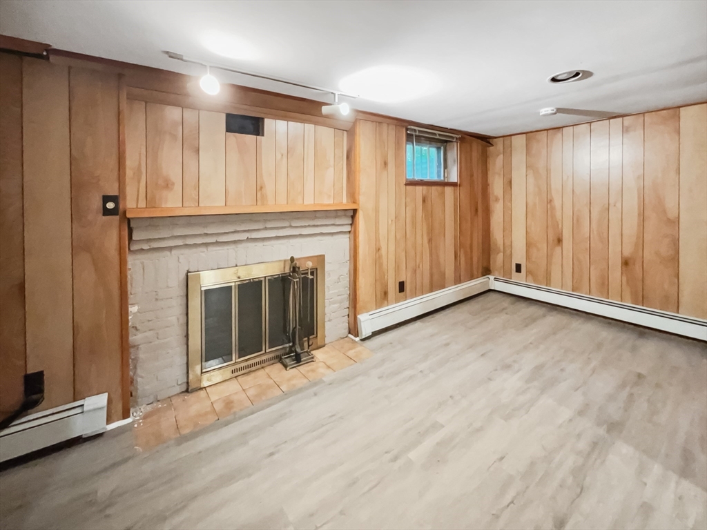 312 Linden Street Wellesley, MA 02481 - Photo 20 of 25