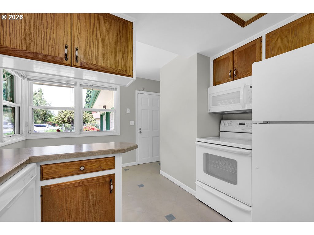 3095 Dapple Way Eugene, OR 97401 - Photo 17 of 48